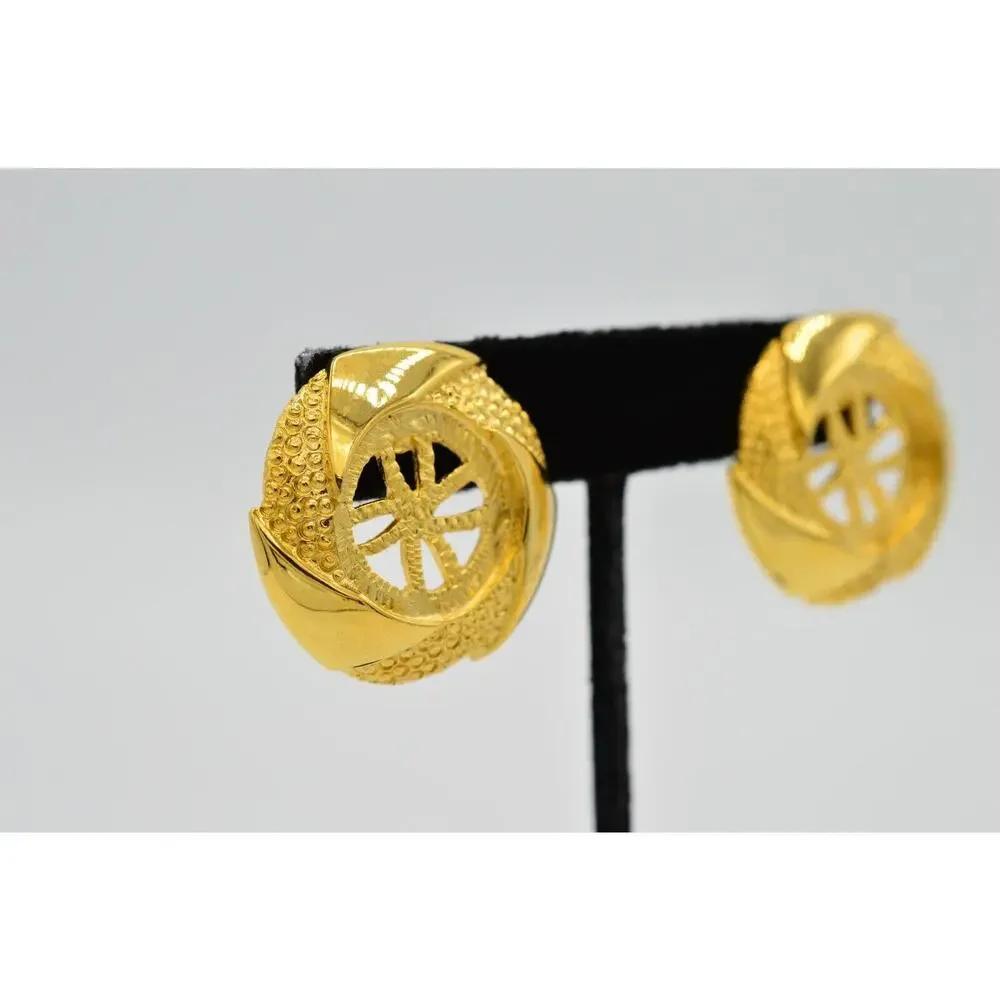 Vintage Chunky Earrings Brushed Gold Tone Nautical Round Wheel NOS 1980s 9L